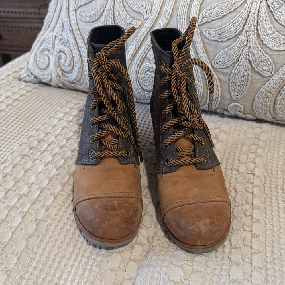 Sorel Women’s NL2264 Nubuck Brown Joan of Arctic Wedge Winter Boots - Picture 3 of 6